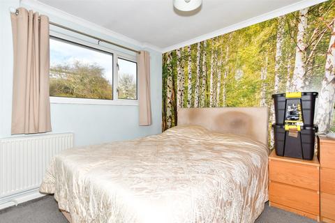 24 Chalcroft Road, Folkestone, CT20 3NG