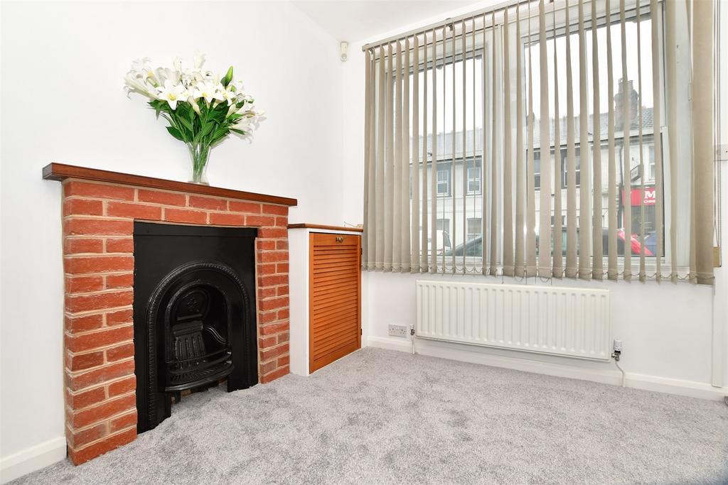 Westmead Road, Sutton, Surrey 2 bed terraced house for sale £375,000