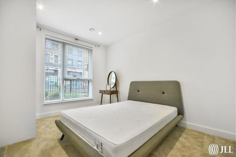 1 bedroom ground floor flat to rent, Tollgate Gardens London NW6