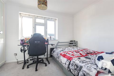 21 Cambridge Close, Langdon Hills, Basildon, SS16 6UW