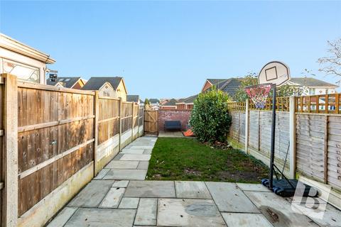 21 Cambridge Close, Langdon Hills, Basildon, SS16 6UW
