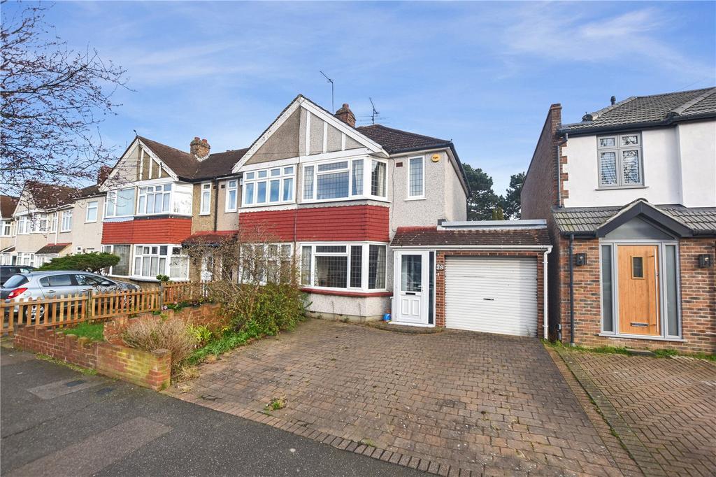 Dorchester Avenue, Bexley, Kent, DA5 2 bed end of terrace house for