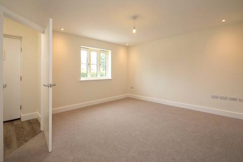 3 bedroom semi-detached house to rent - West Brook Fields, Yardley Hastings, Northamptonshire, NN7