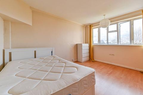 1 bedroom flat for sale, Sandhurst Court, Brixton, London, SW2
