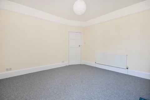 4 bedroom maisonette to rent - Kerrison Road, Ealing, London, W5