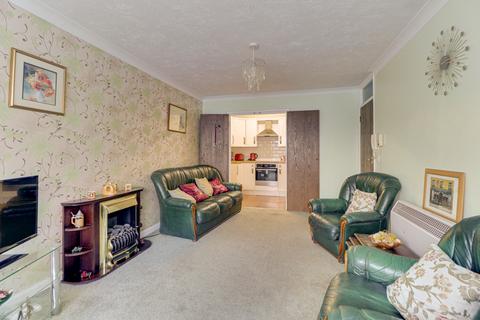 1 bedroom retirement property for sale, Victoria Road North, Southsea