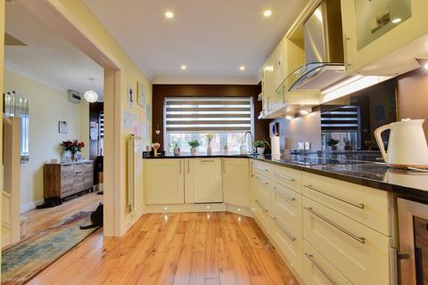 2, Peverel Villas Cherry Garden Road, Maldon, CM9 6ET