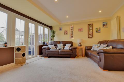 2, Peverel Villas Cherry Garden Road, Maldon, CM9 6ET