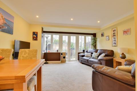 2, Peverel Villas Cherry Garden Road, Maldon, CM9 6ET