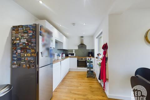 2 bedroom flat to rent, Broadway, Coventry, CV5
