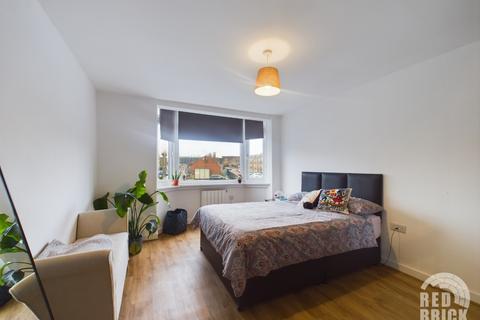 2 bedroom flat to rent, Broadway, Coventry, CV5
