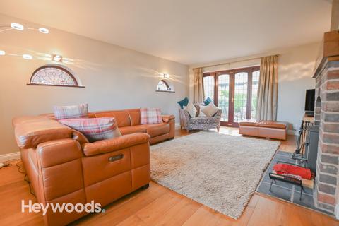 4 bedroom detached house for sale - Montfort Place, Westlands, Newcastle-under-Lyme