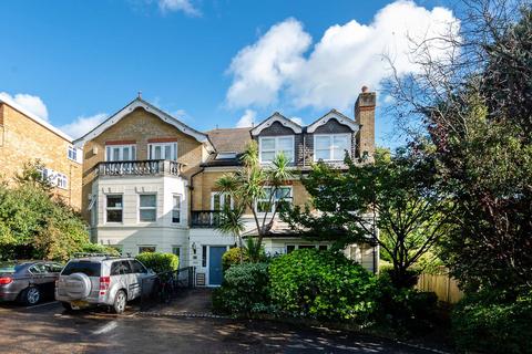 2 bedroom flat to rent, The Downs, Wimbledon, London, SW20