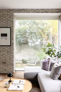 3 bedroom end of terrace house to rent - Milson Road, Kensington, London, W14