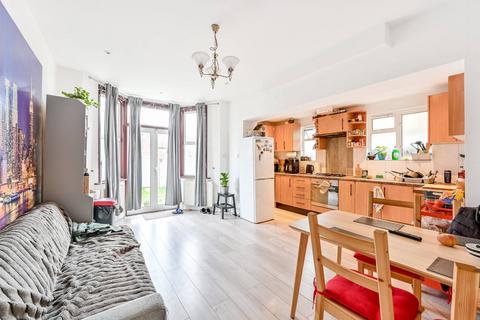 2 bedroom flat for sale - ELMDALE ROAD, Palmers Green, London, N13