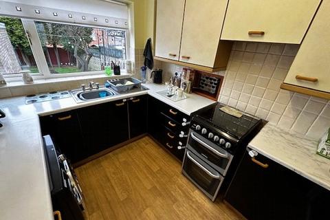 3 bedroom semi-detached house to rent, Ercall Close, Trench, Telford, TF2