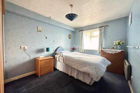 1 bedroom retirement property for sale, Allington Court, Outwood Common Road, Billericay CM11