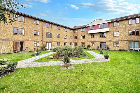 1 bedroom retirement property for sale, Allington Court, Outwood Common Road, Billericay CM11