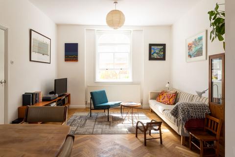 61 Lyme Grove, London, E9 6PX