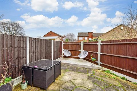 56 Cobsdene, Gravesend, DA12 5JB