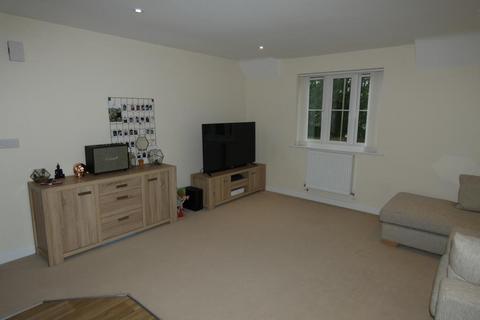 1 bedroom maisonette to rent, Oak Court, Black Bourton Road, Carterton, Oxon, OX18 3HJ