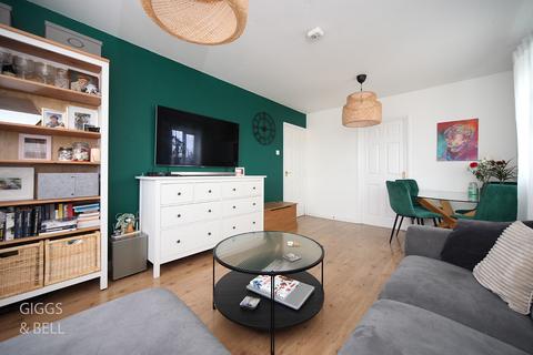 2 bedroom apartment for sale, Hewlett Road, Luton, Bedfordshire, LU3