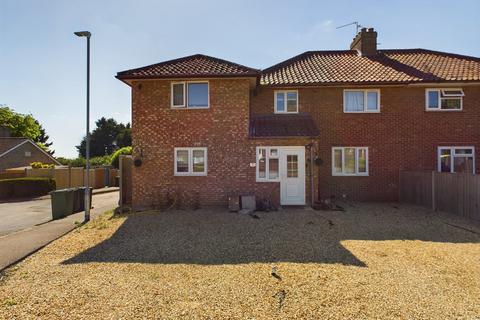 5 bedroom semi-detached house for sale, St Winnold Close, Downham Market PE38