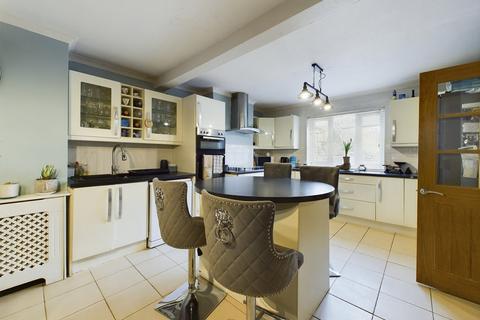 5 bedroom semi-detached house for sale, St Winnold Close, Downham Market PE38