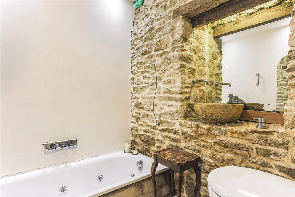 En Suite Bathroom