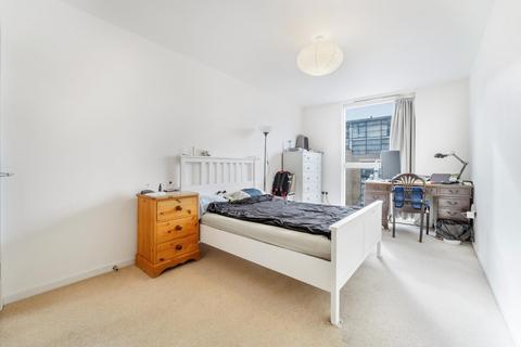 2 bedroom flat for sale, Malthouse Court, High Street, Brentford, TW8