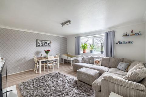 Flat 3, 101 Stanley Road, Carshalton, SM5 4LB