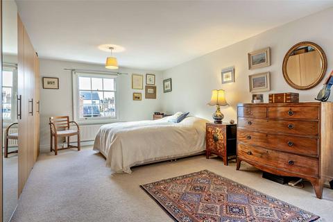 62 Andover Road, Cheltenham, GL50 2TN