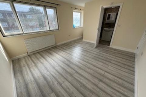 undefined, Marshall Close, HOUNSLOW, Greater London, TW4