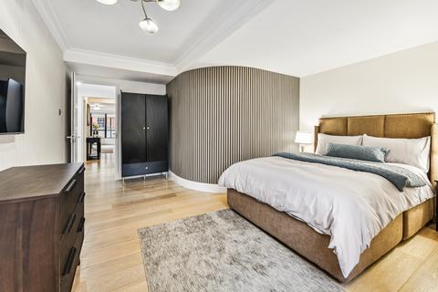 3 bedroom flat to rent, Pullman Court, 65 Drayton Gardens, London
