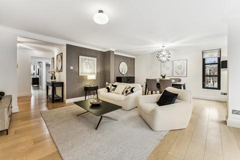 3 bedroom flat to rent, Pullman Court, 65 Drayton Gardens, London