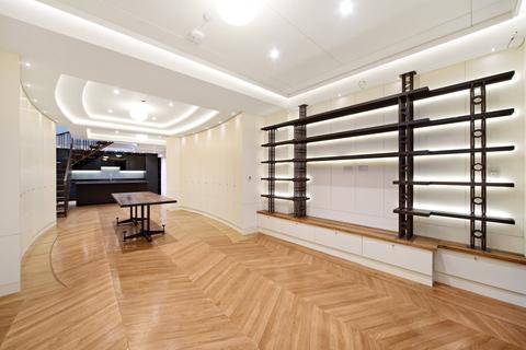 undefined, Belmont Street, London