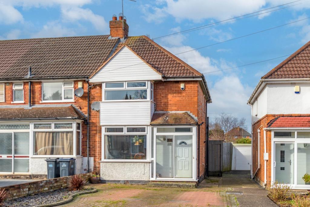 Kingswood Road, Longbridge, Birmingham, West Midlands, B31 2 bed end of
