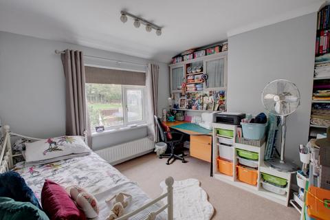 173 King George Close, Bromsgrove, B61 8SN