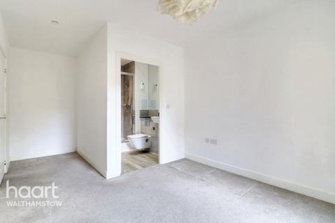 2 bedroom apartment for sale, Hoffmans Road, Walthamstow