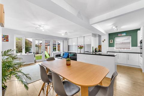 35 Acton Avenue, Appleton, Warrington, WA4 5PS