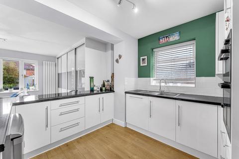 35 Acton Avenue, Appleton, Warrington, WA4 5PS