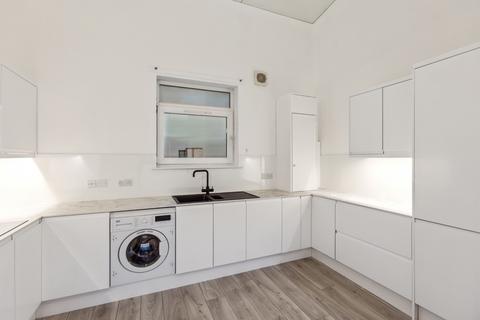 1/16 Hawkhill Close, Edinburgh, EH7 6AB