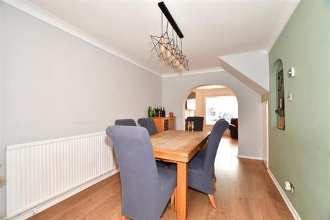 3 bedroom semi-detached house to rent - Staffa Road, Loose, Maidstone, Kent, ME15 9ST
