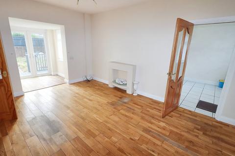 6 Armitage Gardens, Gateshead, NE9 7EY