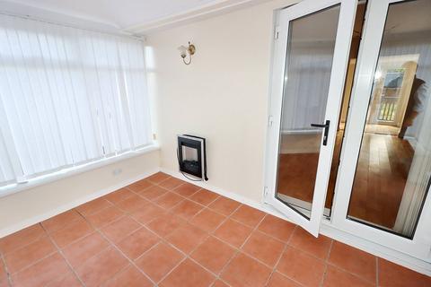 6 Armitage Gardens, Gateshead, NE9 7EY