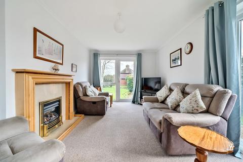 3 bedroom bungalow for sale, Field Close, Bassett Green, Southampton, Hampshire, SO16