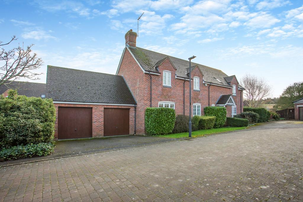 Home Farm Close, Heddington, Calne, Wiltshire, SN11 4 bed detached
