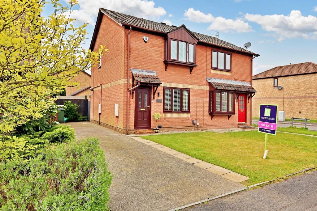 Malus Avenue, Pontypridd CF38 2 bed semidetached house for sale £209,950