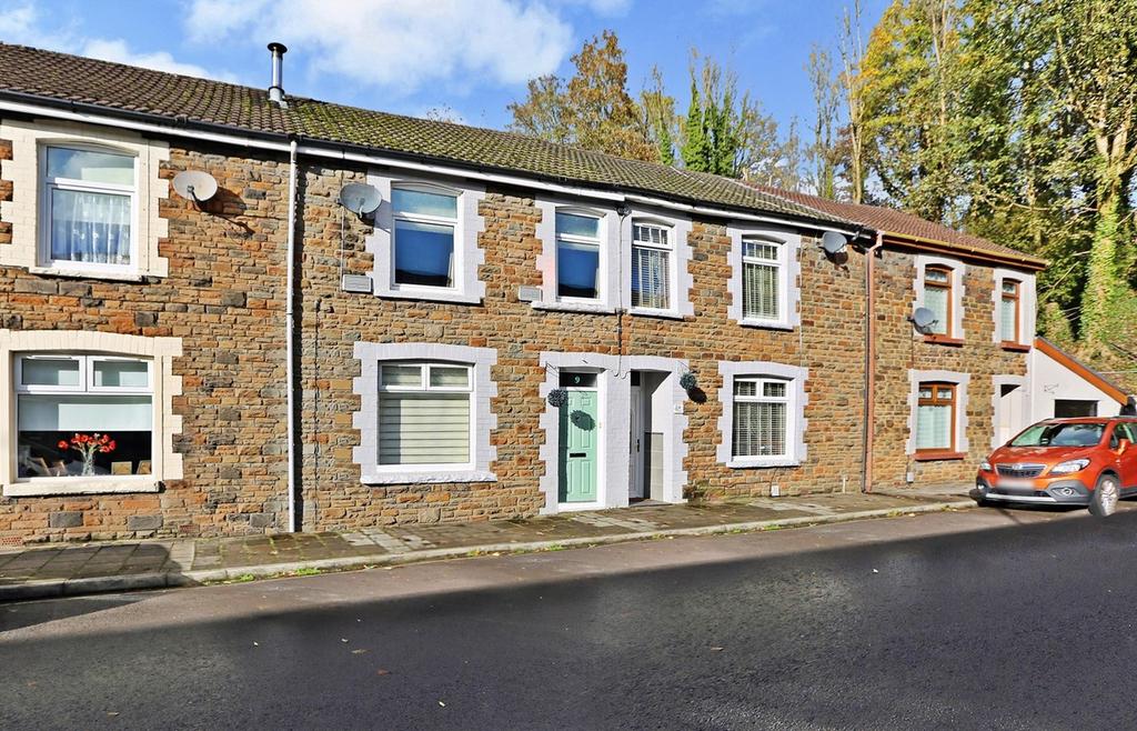 Owen Street, Pontypridd CF37 3 bed terraced house for sale £184,950