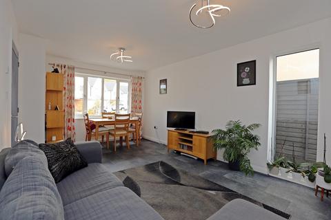 12 Clos Afon, Abercwmboi, Aberdare, CF44 6BF